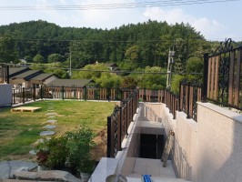 용인전원주택 테라젠04-01 앙카형 계단옆 마당휀스 주택휀스 합성목재혼합형휀스 코너 단차