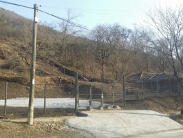 제천소재 전원주택지 메쉬기와진색 1.5용외 출입4쪽문 기초매립형