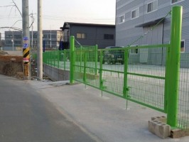 김포시 소재 공장 출입문및 메쉬휀스1.2앙카용 연두색