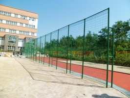 수원 학교 축구장 비구방지